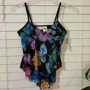 Jaclyn Smith 3 Tier TKINI Top Floral Design Size: 6
